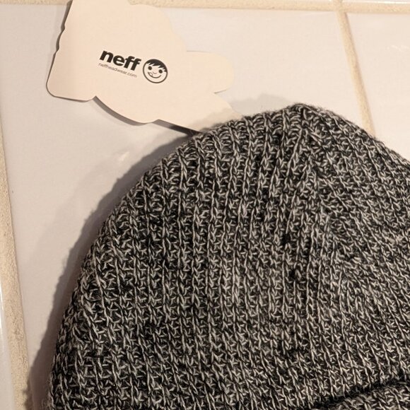 NEFF RED BULL Signature Series Snow Boundaries Snowboarding Promo Knit Beanie - Picture 3 of 3